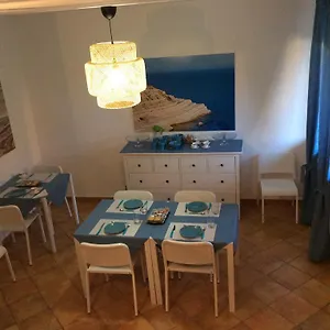 In ...a Due Passi Dalla Scala Dei Turchi Porto Empedocle